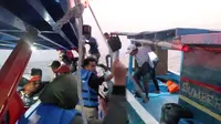 Cuaca Jadi Tantangan Evakuasi 26 Penumpang Kapal di Pulau Lancang