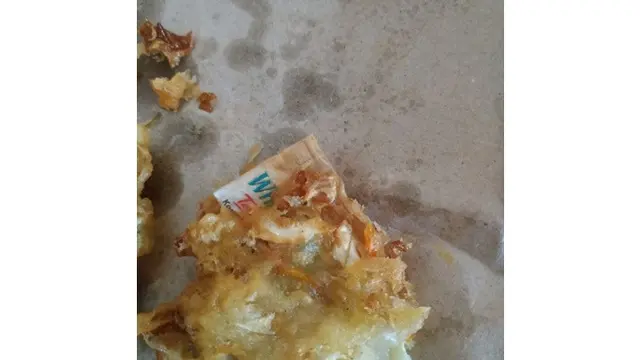 6 Potret Gorengan Terselip Sesuatu Ini Bikin Malas Makan