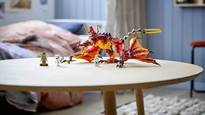 Tradisi liburan sekolah bersama 10 eet LEGO populer dan "Build-along Workshop".