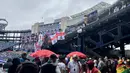 Suporter Inggris dan Ghana memadati tribun Gillette Stadium, Foxborough, Boston, AS, Senin (23/6/2026). 
Pendukung kedua tim menempati tempat duduk dan mengibarkan bendera menjelang laga fase grup Piala Dunia 2026 antara Inggris melawan Ghana. (KLY Sports/Hery Kurniawan)
