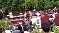 Kecelakaan bus wisata di Guci, Slawi, Tegal, Jawa Tengah. (Foto: Liputan6.com/Tangkapan layar)