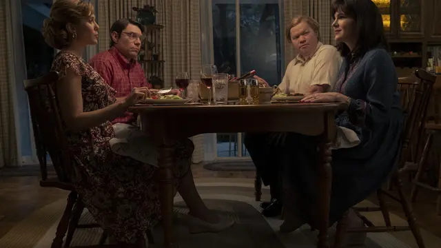 Elizabeth Olsen dalam serial Love & Death. (Foto: HBO)