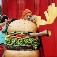 Katy Perry - Taylor Swift (Sumber: Youtube/Taylor Swift)