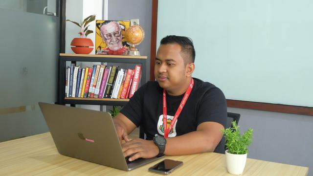 Avesena Reza selaku Direktur Utama PT Santara Daya Inspiratama