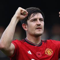 Bek Manchester United, Harry Maguire tampil impresif saat Setan Merah menang 1-0 di kandang Fulham dalam lanjutan Premier League 2023/2024, Sabtu (4/11/2023) malam WIB. (AFP/Adrian Dennis)