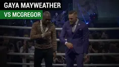 Berita video gaya Floyd Mayweather dan Conor McGregor saat bertemu di atas ring. Momen ini terjadi saat acara promosi di London, Inggris.