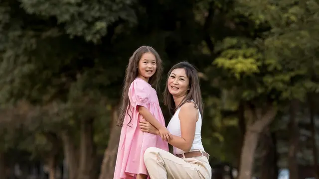 Cepat atau lambat, anak perempuan akan bertanya tentang ketidakhadiran ayah.