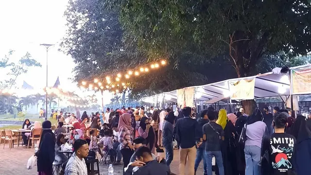 Wisata Kuliner Ramadan Water Sport Kendari, Mengubah Sejarah di Teluk Kendari