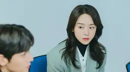 Shin Hye Sun berterima kasih kepada semua aktor serta sutradara, penulis naskah, semua staf, dan personel terkait yang bekerja keras untuk drama ini. "Saya berharap drama ini bisa membuat semua orang bahagia," kata dia. (Foto: Instagram/ jtbcdrama)