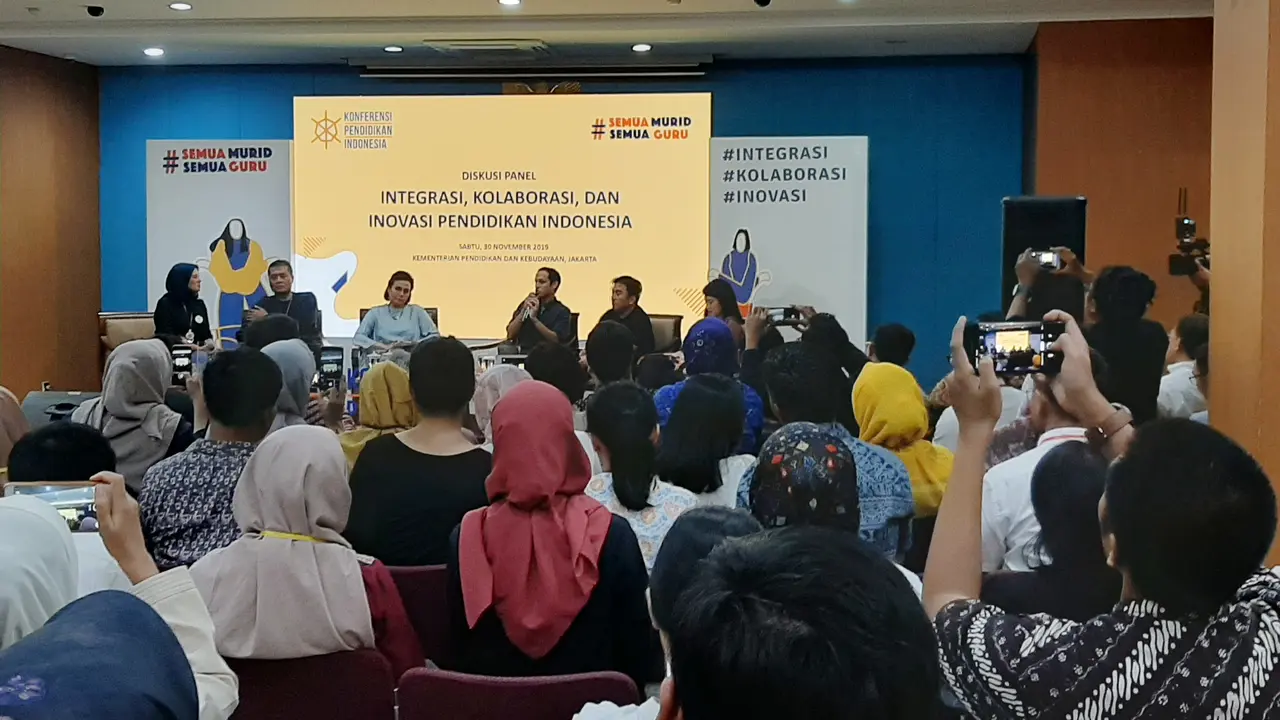 Menteri Pendidikan dan Kebudayaan (Mendikbud) Nadiem Makarim dalam sebuah diskusi