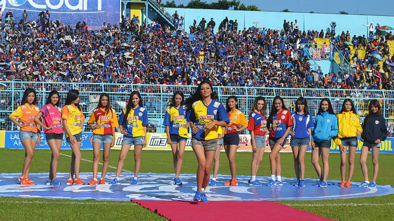 Launching Jersey Arema Cronus