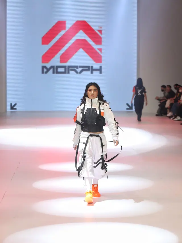 Tim Esports Morph Unjuk Gigi di Jakarta Fashion Week 2023, Suguhkan Koleksi Bergaya Urban Futuristik