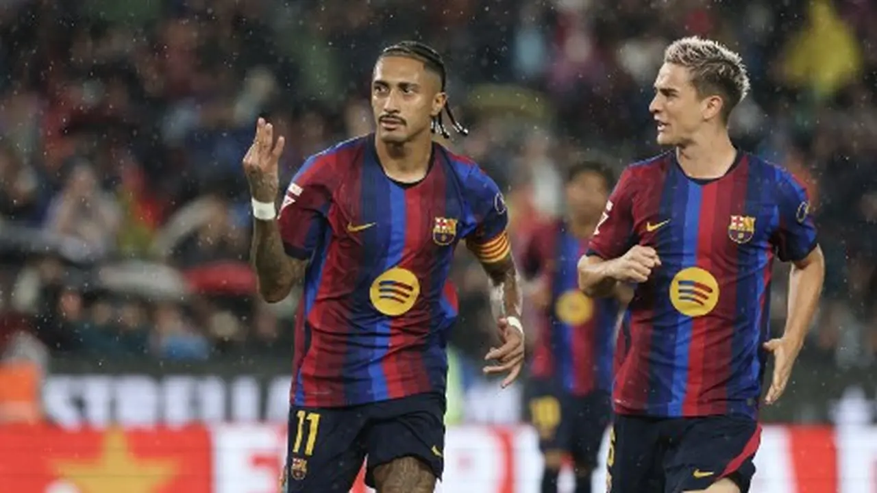 Striker Barcelona, Raphinha