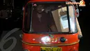 Pendistribusian logistik di wilayah Menteng terlihat menggunakan angkutan bajaj , Jakarta, Selasa (8/4/2014) (Liputan6.com/JohanTallo).