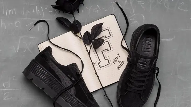 Bergaya Anak Kampus Amerika ala Rihanna dengan Fenty University
