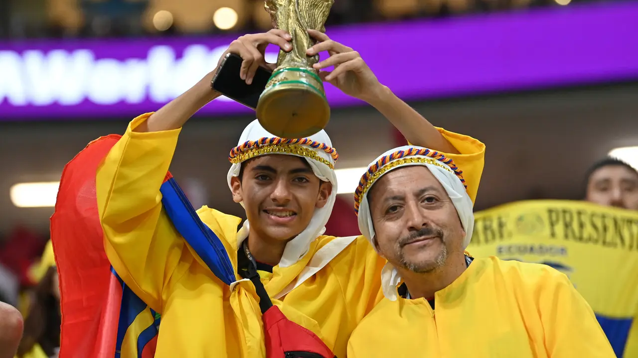 Gaya Suporter Qatar dan Ekuador di Piala Dunia 2022