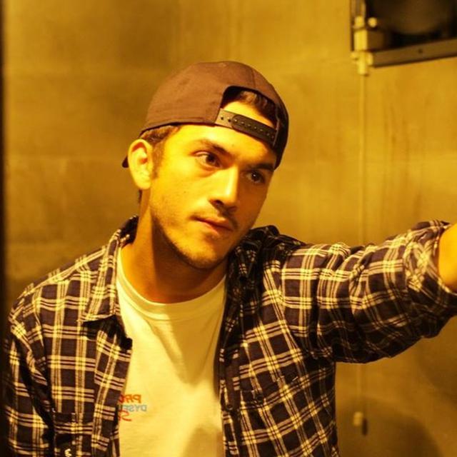 Biasa Main Film Cinta Rizky Nazar Tampil Brutal Di Serial Serigala Terakhir News Entertainment Fimela Com Abimana aryasatya, rizky nazar, hannah and others. biasa main film cinta rizky nazar