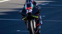 Maverick Vinales jalani tes bersama Aprilia di Sirkuit Misano. (Istimewa)