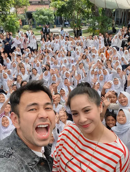 Raffi Ahmad dan Nagita Slavina Liburan Bersama TIM RANS (Instagram/raffinagita1717)