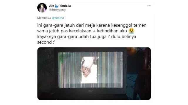 7 Potret LCD Laptop Retak Karena Alasan Sepele Ini Bikin Ngenes