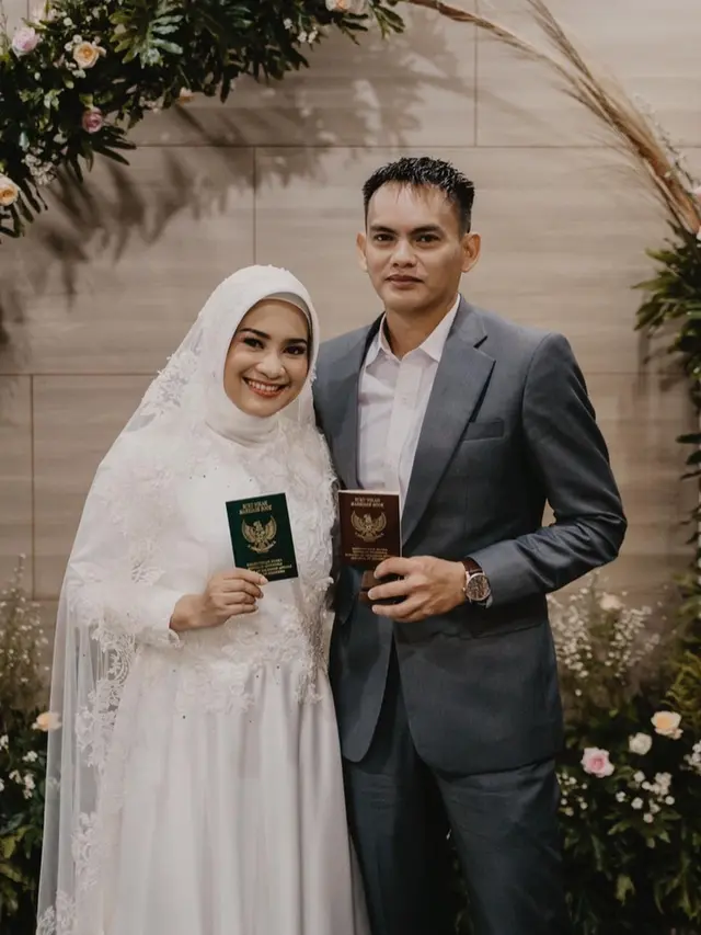 Ikke Nurjanah dan Karlie Fu. (Foto: Instagram @karliefu_)