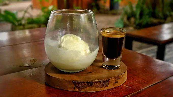 4 Rekomendasi Varian Affogato Untukmu yang Kurang Menyukai Rasa Pahit Dari Kopi, Cocok Jadi Mood Booster
