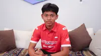Pembalap binaan PT Astra Honda Motor yang akan mengikuti kelas Moto3 2026, Veda Ega Pratama. (Abdul Aziz/Bola.com)