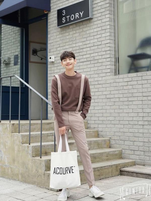 Aktor Park Ji Hoon (Instagram/ cocohuni_)