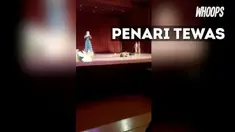 Penonton mengira jatuhnya Khusainov itu bagian dari pertunjukkan.
 