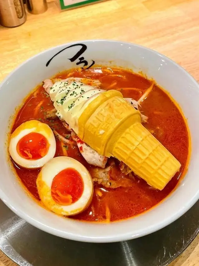 Uniknya Ramen Isi Topping Es Krim Seharga Rp100 Ribuan