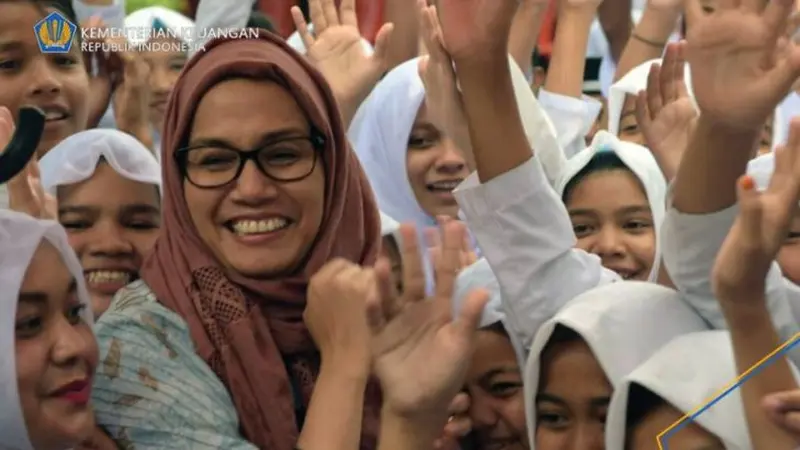 Gaya Menteri Keuangan Sri Mulyani tampil berjilbab di Aceh (Foto: Kementerian Keuangan Republik Indonesia)