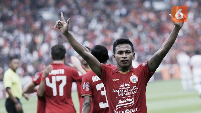 Penyerang Persija Jakarta, Osvaldo Haay, melakukan selebrasi usai membobol gawang Borneo FC pada laga Shopee Liga 1 di SUGBK, Jakarta, Minggu, (1/3/2020). Persija menang 3-2 atas Borneo FC. (Bola.com/M Iqbal Ichsan)