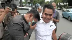Mantan pilot citilink menghindar saat ditanya wartawan usai diperiksa BNN 