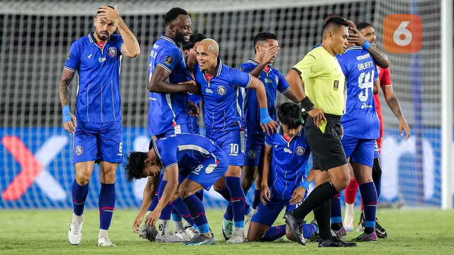 Foto: Arema FC Juara Piala Presiden 2024 setelah Taklukkan Borneo FC lewat Adu Penalti, Jadi Klub Tersukses dengan 4 Gelar Juara