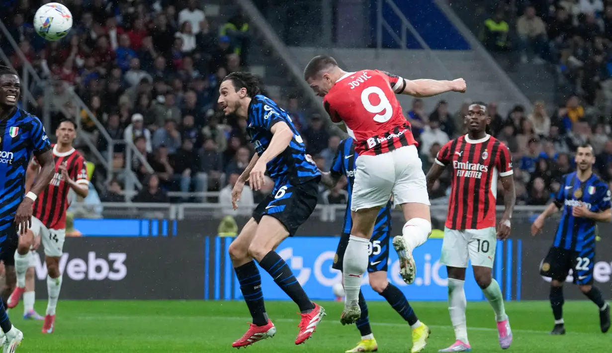 Pertandingan berjalan di luar ekspektasi. Inter yang dijagokan sebagai unggulan justru harus mengakui ketangguhan Milan yang tampil efisien. (AP Photo/Luca Bruno)