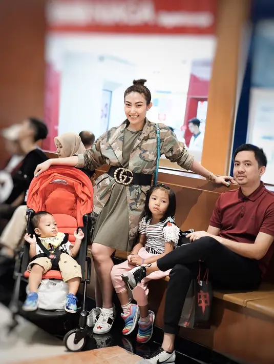 (Instagram/mrsayudewi)