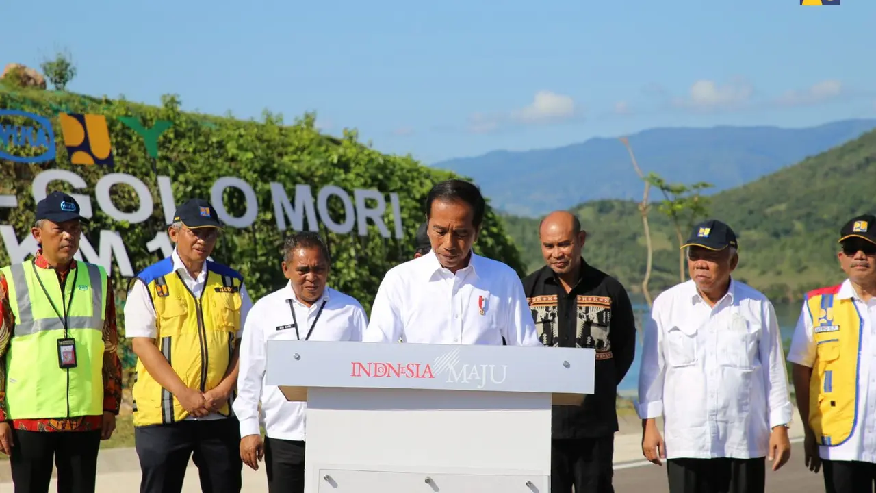 Jelang pelaksanaan ASEAN Summit 2023 di Labuan Bajo, Presiden Joko Widodo (Jokowi) meresmikan Jalan Akses Labuan Bajo-Golo Mori di Kabupaten Manggarai Barat, Nusa Tenggara Timur (NTT).