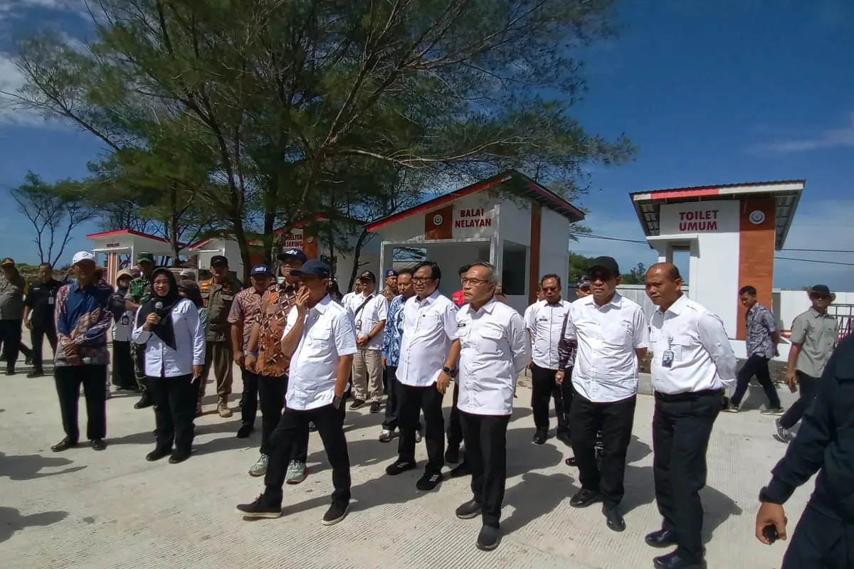 Menteri KKP Tinjau Kampung Nelayan Merah Putih Poncosari Bantul