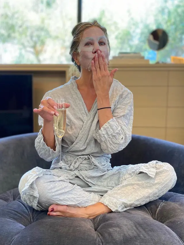 Jennifer Aniston (Instagram/ jenniferaniston)
