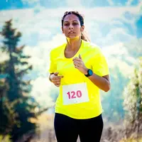 Smartwatch populer di tengah masyarakat berkat fitur-fiturnya yang canggih. (Foto: Pexels/RUN 4 FFWPU)