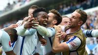 Striker tim nasional Inggris, Daniel Sturridge, usai mencetak gol ke gawang Wales pada matchday kedua Grup B Piala Eropa 2016, di Stade Bollaert-Delelis, Lens, Kamis (16/6/2016). (AFP/Paul Ellis).
