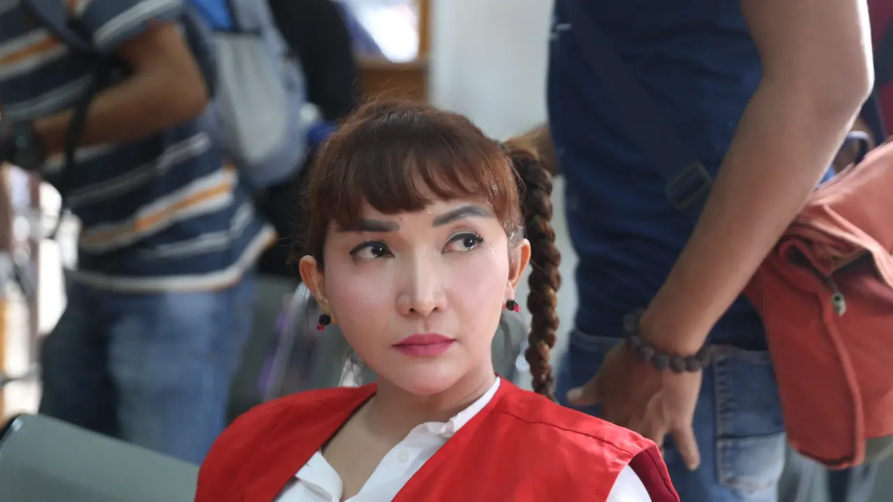 [Bintang] Roro Fitria