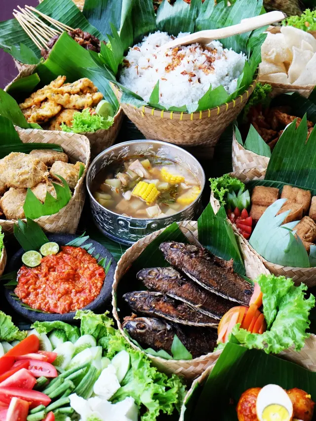 Nikmati Kuliner Nasi Bancakan di Hotel Berkelas
