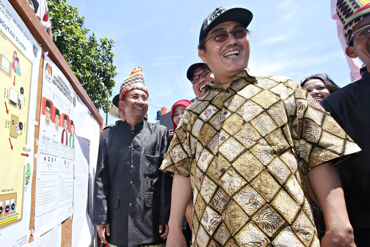 20151209-Ketua DKPP, Menpan RB, dan Walikota Depok Tinjau Pelaksanaan Pilkada Serentak di Depok
