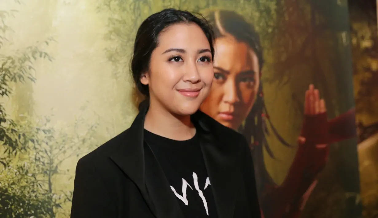 Bukan soal bela diri lantaran perannya menjadi seorang pendekar. Melainkan terkait dengan akting yang memang sudah sejak lama ia tinggalkan dan beralih ke dunia musik. (Adrian Putra/Bintang.com)