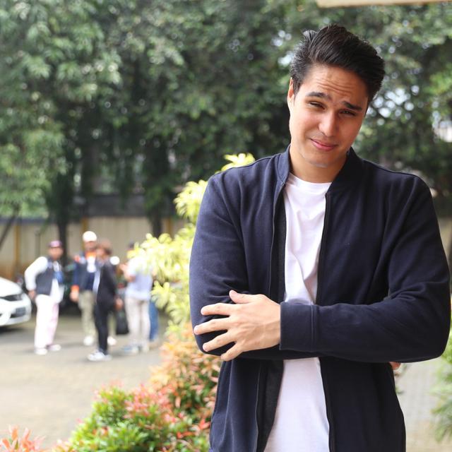 Mischa Chandrawinata Dan 4 Artis Yang Miliki Saudara Kembar News Entertainment Fimela Com