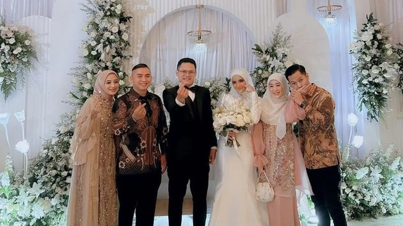 7 Potret Larissa Chou di Pernikahan Nadya Mustika, dari Sahabat Kini Jadi Kakak Ipar