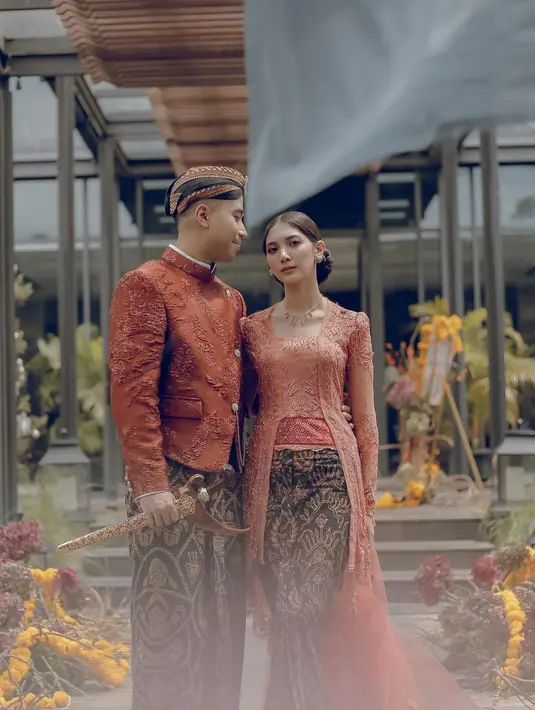 Segera melepas masa lajang, Vidi Aldiano melamar Sheila Dara di penghujung tahun 2021, Rabu (02/12/2021) (Foto: Instagram/ Vidi Aldiano/ @candisoeleman).