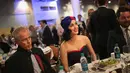 Katy Perry di acara makan malam perayaan tahunan Partai Demokrat Jefferson-Jackson di Des Moines, ibu kota negara bagian Midwestern AS. Dukungan Katy Perry untuk istri mantan Presiden Bill Clinton memang telah diketahui secara luas. (AFP/Bintang.com)