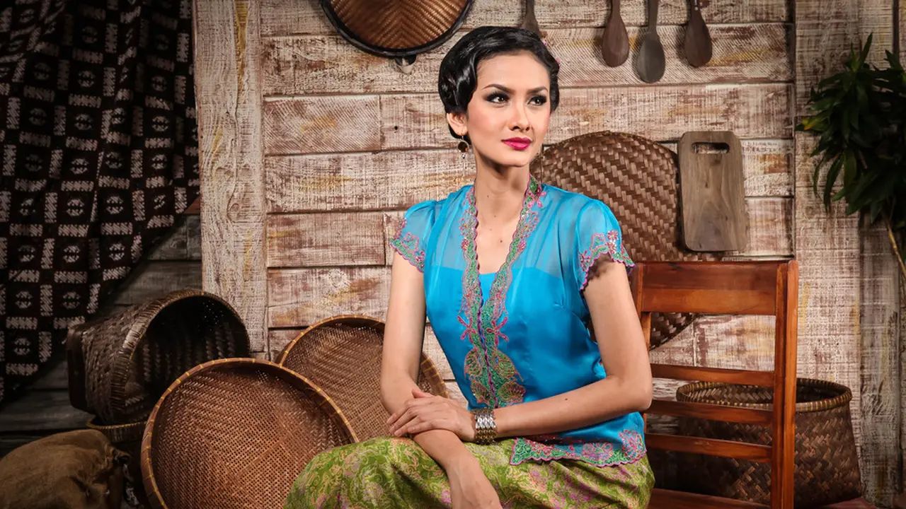 kebaya-kezo